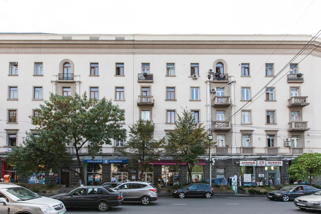 Sweet Home At Rustaveli Avenue Тбилиси Стая снимка